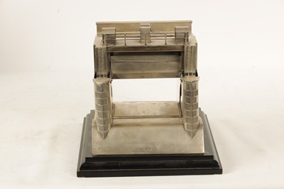 Lot 444 - AN EXTREMELY RARE ENGLISH SILVER ART DECO MODEL OF THE SULEMANKI HEADWORKS