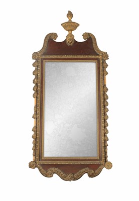 Lot 1428 - A GEORGE II MAHOGANY AND GILT GESSO HANGING MIRROR