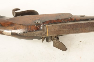 Lot 454 - RICHARD HOLLIS, LONDON. A GOOD PAIR OF EARLY 19TH CENTURY OFFICERS FLINTLOCK PISTOLS