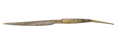 Lot 455 - A LARGE 19TH CENTURY SPANISH NAVAJO HORN FOLDING KNIFE