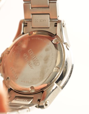 Lot 267 - A GENTLEMAN’S STEEL SEIKO PREMIER KINETIC DIRECT DRIVE WRISTWATCH