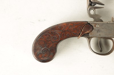 Lot 795 - A GEORGE III BOX AND FLINTLOCK PISTOL