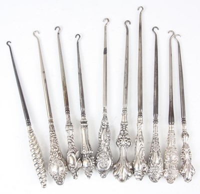 Lot 283 - A COLLECTION OF TEN LARGE EDWARDIAN STERLING...