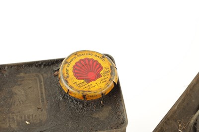 Lot 17 - AN EARLY SHELL MOTOR GREASE CAN AND MOTOR OIL CAN