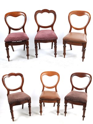 Lot 333 - A SET OF SIX VICTORIAN MAHOGANY DINING CHAIRS