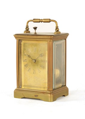 Lot 262 - A LATE 19TH CENTURY ANTIQUE FRENCH BRASS STRIKING & REPEATING CARRIAGE CLOCK