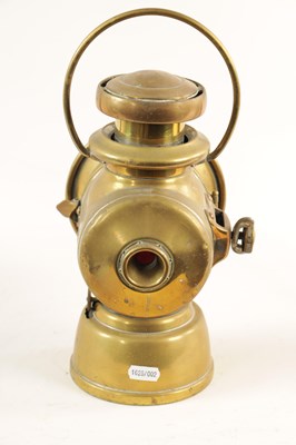 Lot 28 - A BRASS LUCAS 721 'KING OF THE ROAD' OIL SIDE LAMP