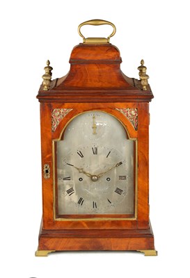 Lot 767 - RICHARD BEST, LONDON. A GEORGE III MAHOGANY BRACKET CLOCK