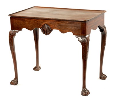 Lot 904 - AN EARLY GEORGE III IRISH MAHOGANY SILVER TABLE