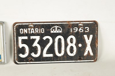 Lot 20 - A COLLECTION OF UNITED STATES AND CANADIAN NUMBER PLATES