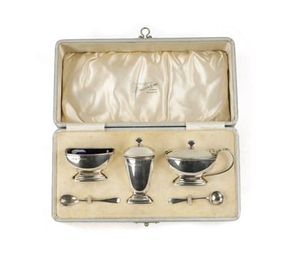 Lot 117 - A CASED SILVER CRUET SET