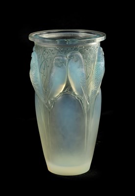Lot 25 - AN R. LALIQUE OPALESCENT AND BLUE STAINED CEYLAN GLASS VASE