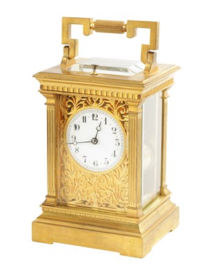 Lot 658 - A LATE 19TH CENTURY FRENCH BRASS CASED REPEATING CARRIAGE CLOCK