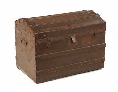 Lot 24 - A 19TH CENTURY DOME TOP STUDDED AND SLATTED CANVAS COVERED TRUNK