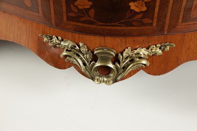 Lot 816 - A FINE GEORGE II ENGLISH MARQUETRY COMMODE IN THE MANNER OF HENRY HILL