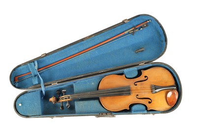 Lot 526 - AN ANTIQUE VIOLIN