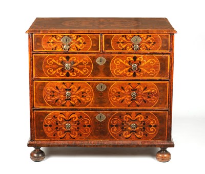 Lot 909 - A WILLIAM AND MARY MARQUETRY AND OYSTERED LABURNUM CHEST OF DRAWERS