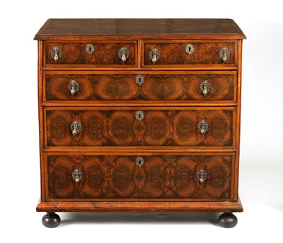 Lot 892 - A GOOD WILLIAM AND MARY OYSTERED LABURNUM CHEST OF DRAWERS