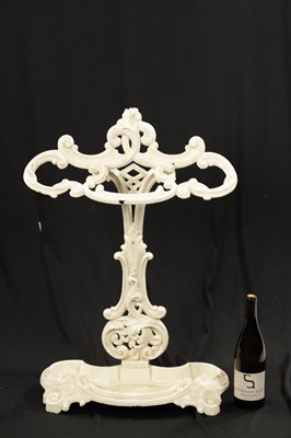 Lot 941 - A 19TH CENTURY CAST IRON STICK STAND IN THE COALBROOKDALE STYLE