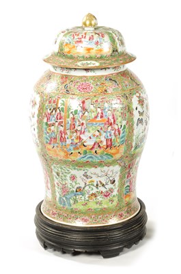 Lot 102 - A LARGE 19TH CENTURY CANTONESE FAMILLE ROSE VASE AND COVER