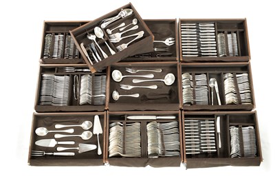 Lot 297 - A LARGE EARLY 20TH CENTURY 24 PIECE SETTING OF FRENCH CHRISTOFLE SILVER PLATED CUTLERY SET