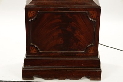 Lot 671 - DIEGO EVANS, LONDRES (LONDON). A GEORGE III INLAID FIGURED MAHOGANY EIGHT DAY LONGCASE CLOCK