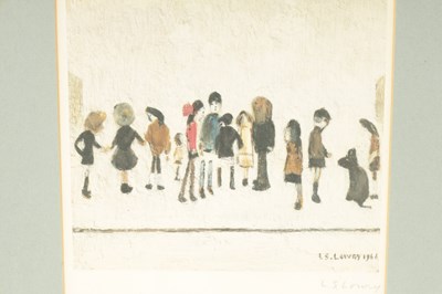 Lot 582 - A 20TH CENTURY L.S.LOWRY SIGNED PRINT. ‘GROUP OF CHILDREN’