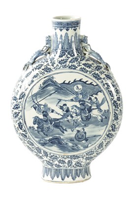 Lot 86 - A 19TH CENTURY OVER-SIZED CHINESE BLUE AND WHITE MOON FLASK