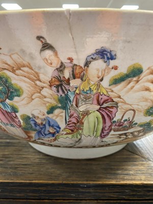 Lot 96 - AN 18TH CENTURY CANTONESE PUNCH BOWL OF LARGE SIZE
