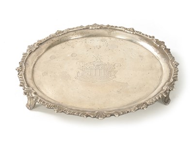 Lot 275 - A GEORGE III SILVER CIRCULAR SALVER