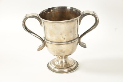 Lot 293 - A GEORGE III SILVER LOVING CUP