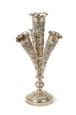 Lot 168 - A 19TH CENTURY CHINESE SILVER SPILL VASE CENTRE PIECE