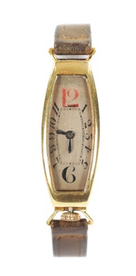 Lot 247 - A 1920'S 18CT GOLD ART DECO 'TONNEAU' WRISTWATCH