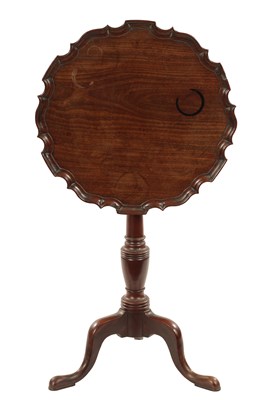 Lot 986 - A GEORGE III MAHOGANY PIE CRUST TILT TOP OCCASIONAL TABLE