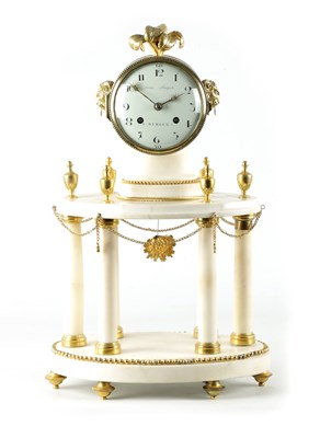 Lot 764 - ISAAC MAQUET, A. BERLIN. A LATE 18TH CENTURY FRENCH WHITE MARBLE AND ORMOLU MOUNTED MANTEL CLOCK