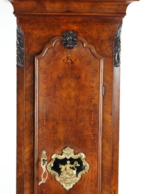 Lot 1226 - THOMAS CROFTS, LEEDES. AN 18TH CENTURY FIGURED WALNUT, MARQUETRY INLAID AND CHEQUERBAND STRUNG EIGHT DAY LONGCASE CLOCK