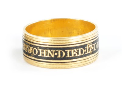 Lot 211a - A GEORGE III GOLD AND ENAMEL MOURNING RING