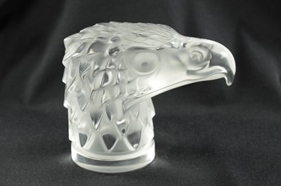 Lot 461 - A RENE LALIQUE 'TETE D'AIGLE' CLEAR AND FROSTED GLASS CAR MASCOT