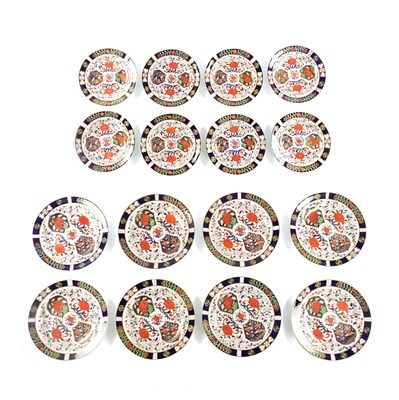 Lot 254 - A SET OF CROWN DERBY PORCELAIN PLATES