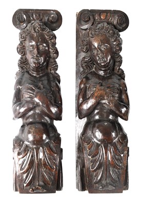 Lot 316 - A PAIR 17TH CENTURY WALNUT CARVINGS