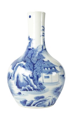 Lot 151 - A CHINESE BLUE & WHITE PORCELAIN VASE