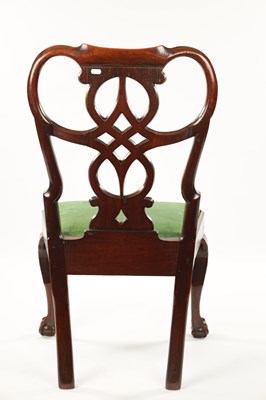 Lot 1431 - A MID 18TH CENTURY WALNUT SIDE CHAIR IN THE MANNER OF ROBERT MAINWARING