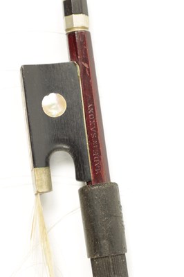 Lot 1114 - AN OLD VIOLIN BOW SIGNED DODD