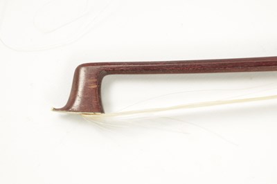 Lot 1114 - AN OLD VIOLIN BOW SIGNED DODD