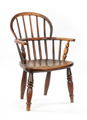 Lot 195 - AN 18TH CENTURY ASH AND ELM CHILDS WINDSOR CHAIR