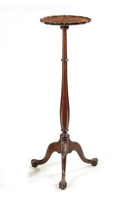 Lot 232 - A 19TH CENTURY MAHOGANY CANDLE TABLE