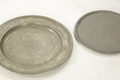 Lot 273 - A SET OF FOUR 18TH CENTURY PEWTER PLATES AND A LIPPED TANKARD