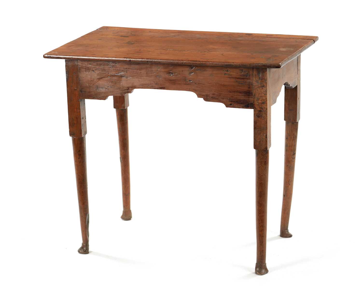 Lot 382 - AN EARLY 18TH CENTURY YEW WOOD SIDE TABLE