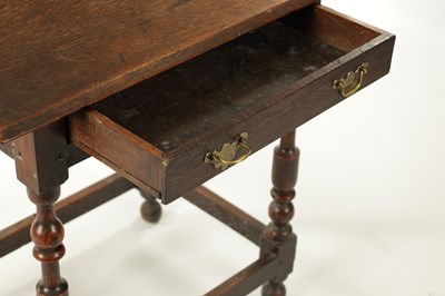 Lot 242 - A SMALL 17TH CENTURY OAK SIDE TABLE