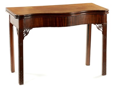 Lot 42 - A FINE OVERSIZED GEROGE III SERPENTINE MAHOGANY TEA-TABLE IN THE MANNER OF THOMAS CHIPPENDALE